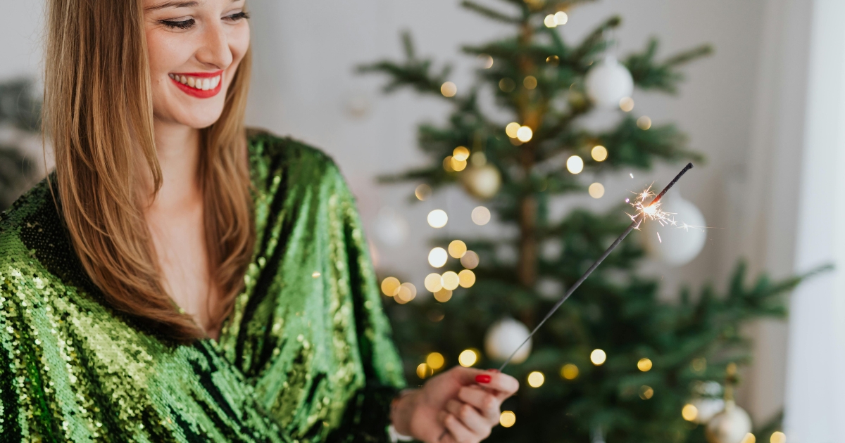 Alone During The Holidays_ Why It Might Not Be Such A Bad Thing - Mature Singles Finding Love Alone During The Holidays_ Why It Might Not Be Such A Bad Thing