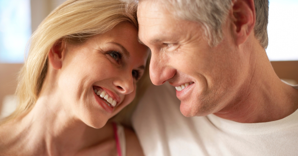 How to Make Your Date Weak in the Knees Without Saying a Word