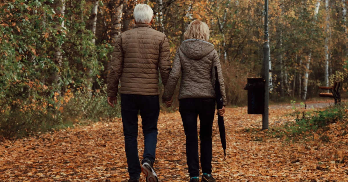 In content - Feeling Overwhelmed_ How To Create Some Distance Between You And Your Partner - Mature Singles Finding Love In content - Feeling Overwhelmed_ How To Create Some Distance Between You And Your Partner