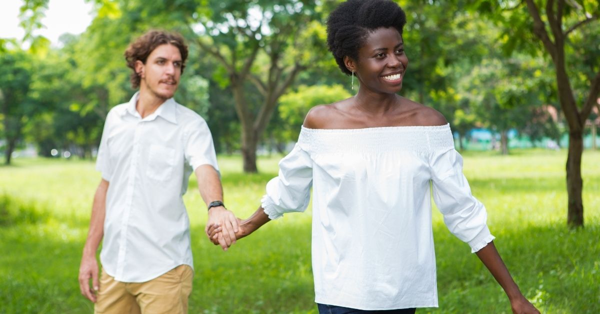 In-content_How to Handle Outside Opinions as a Mixed-Race Couple